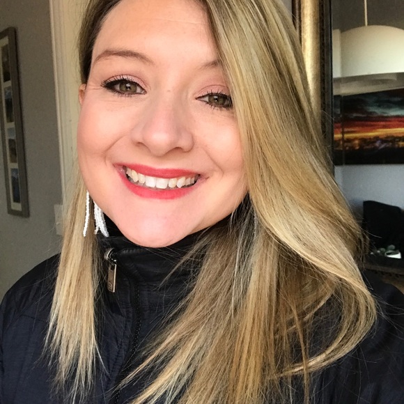 Meet your Posher, Jen - Picture 1 of 1